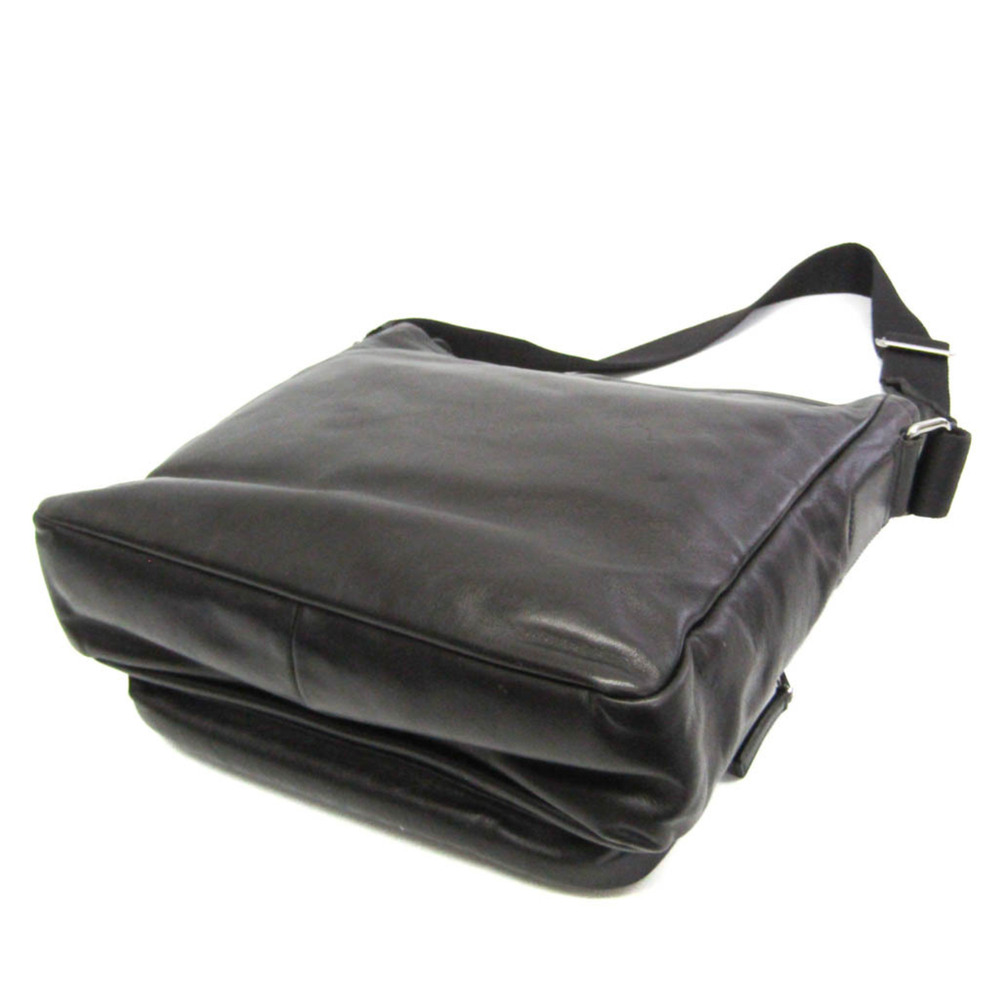 PRADA Bag - Picture 2 of 16